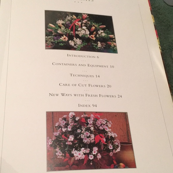 “New Ways with Fresh Flowers” Hardcover with Dust Jacket VTG 1996 - Picture 4 of 4